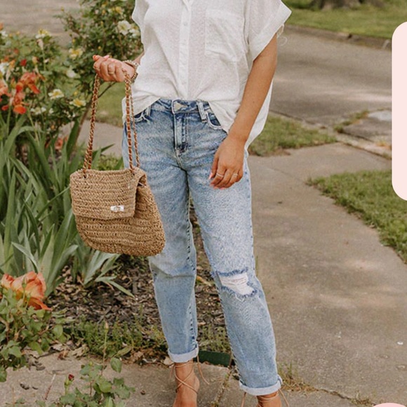 Abercrombie boyfriend distressed jeans - Picture 5 of 9